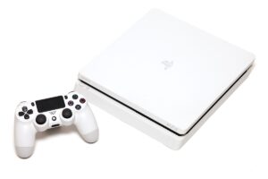 Sony rolt PlayStation 5 update met PSSR uit en brengt zeldzame update PlayStation 4