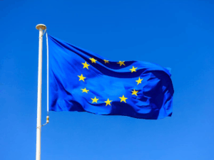 EU regels voor het labelen van AI content gaan op 2 augustus in, bestaande systemen moeten uiterlijk 2 december voldoen