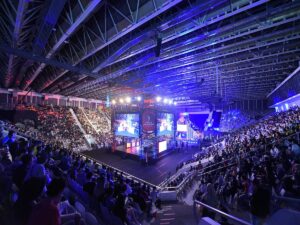 Nieuw onderzoek: ongeveer 400 miljoen Gen Z’ers volgen regelmatig esports, blijkt uit rapport van ESL FaceIt Group, Hero Esports en Niko Partners